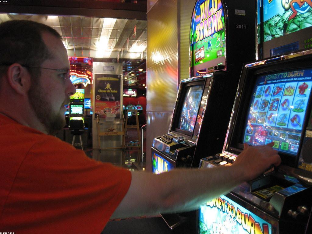 យុទ្ធសាស្ត្រកាស៊ីណូ AI និងកាន់ទឹកប្រាក់ Slot